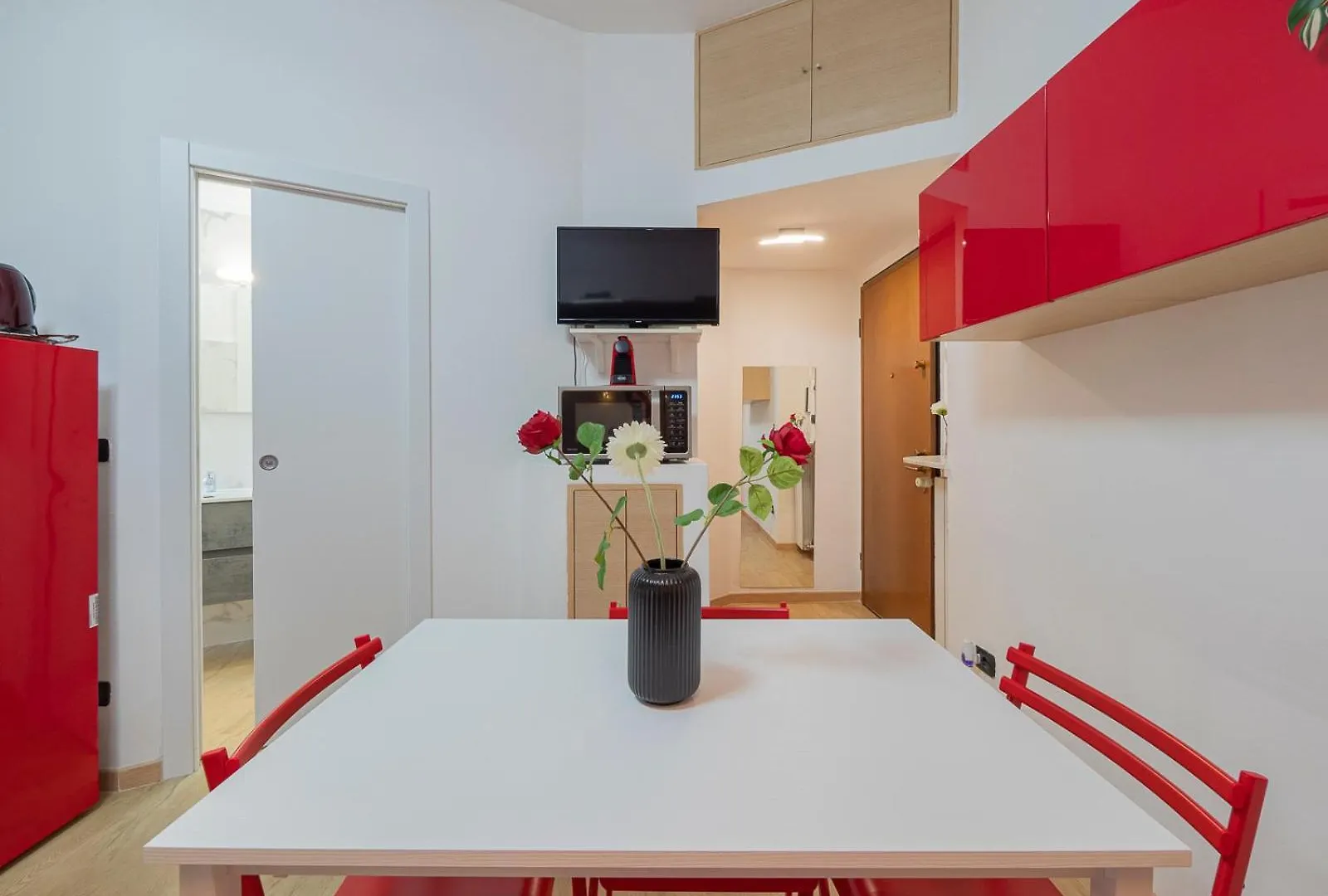 Apartment Milano Romantica, Duomo E Centrale A 10 Min, Isola, Wi-Fi, Aria Condizionata Italy